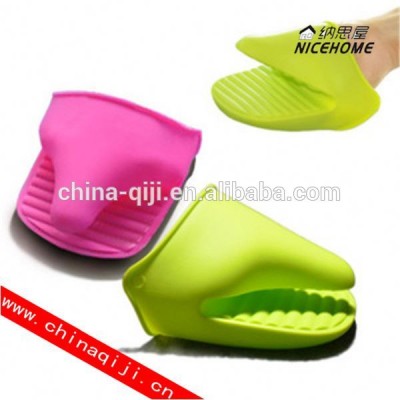 silicone oven mitt silicone used household items